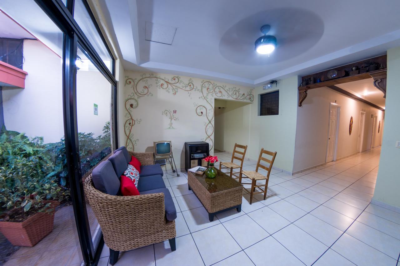 Hotel Meson De Maria Antiguo Cuscatlán المظهر الخارجي الصورة