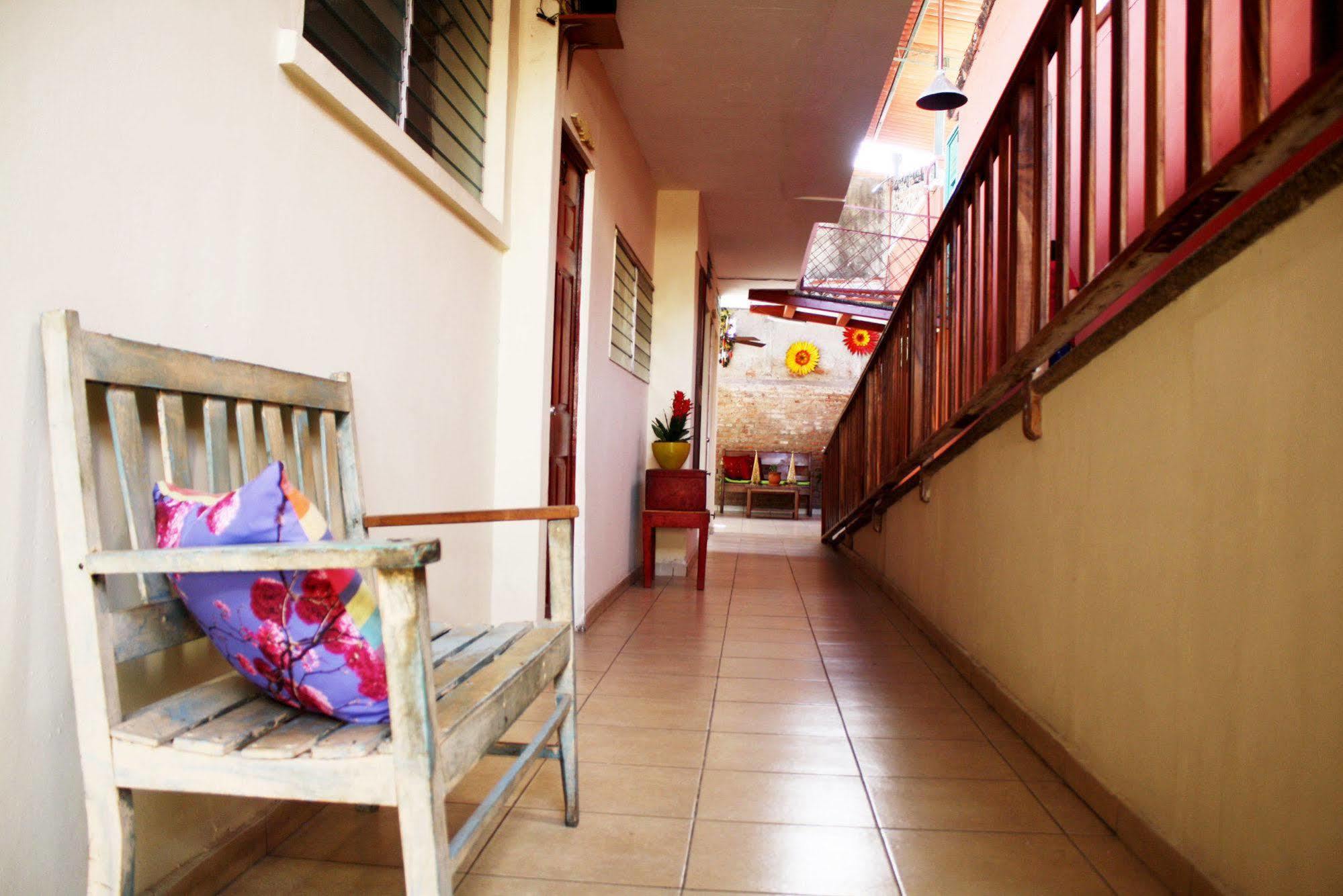 Hotel Meson De Maria Antiguo Cuscatlán المظهر الخارجي الصورة